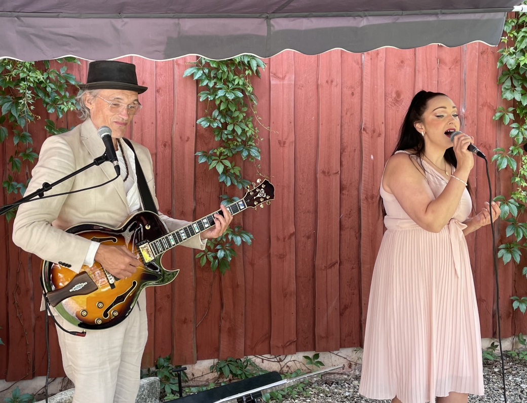 Karin & Simon fick det att sva&#776;nga reja&#776;lt