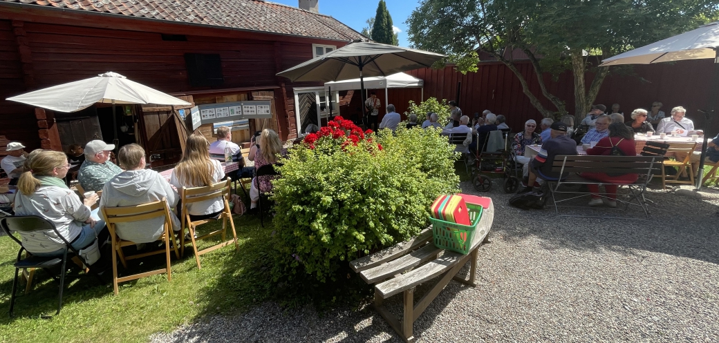 70-talet gäster njöt av underhållnigen